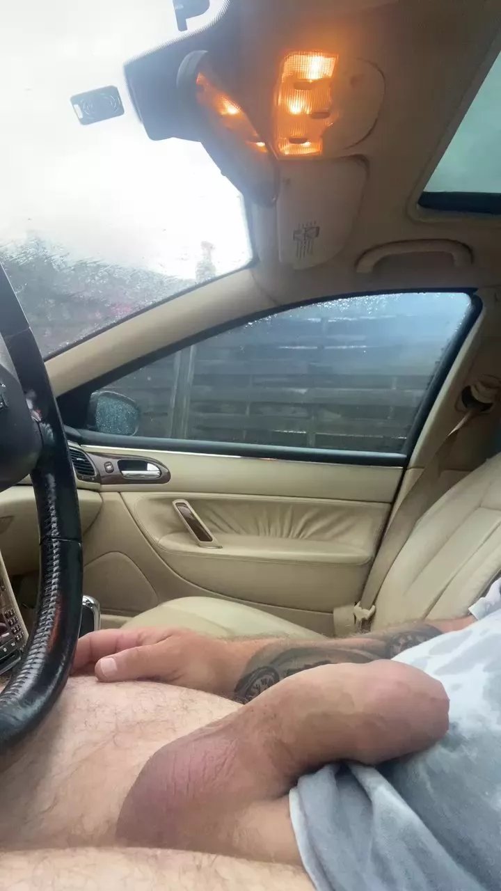 Offline Leplusgros on Cam4