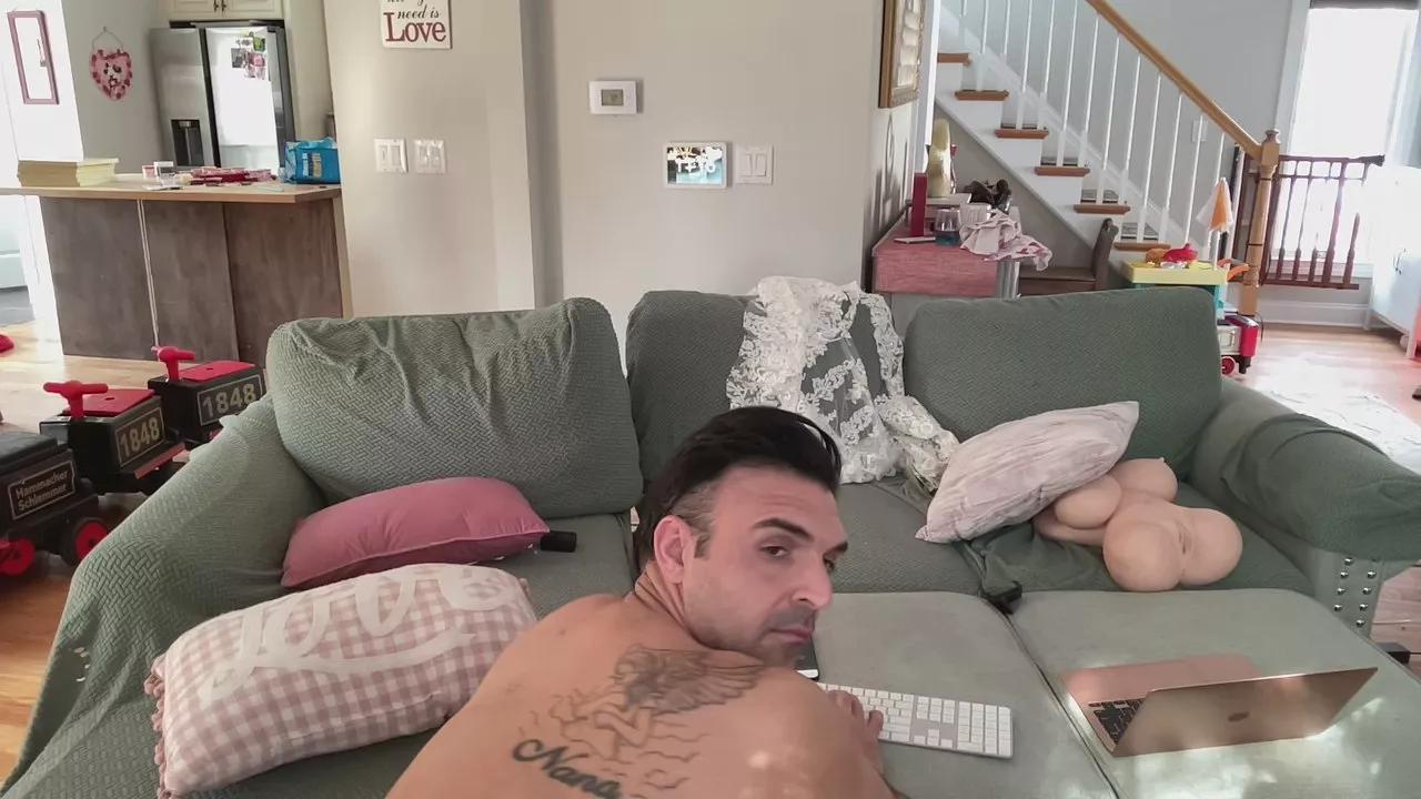 LimitlessLovers on Cam4 