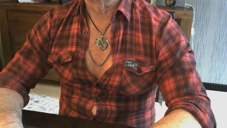 Longdorn on Cam4 