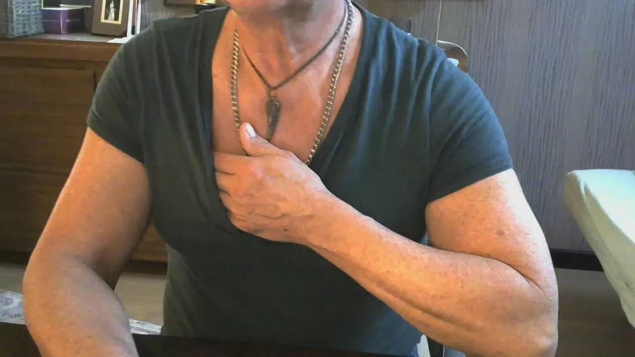 Longdorn on Cam4 