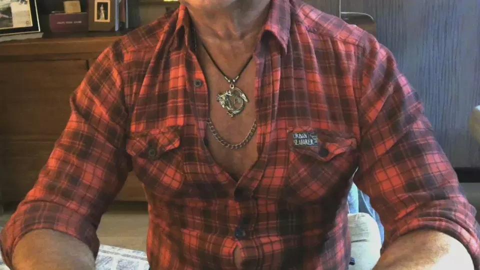 Longdorn on Cam4 