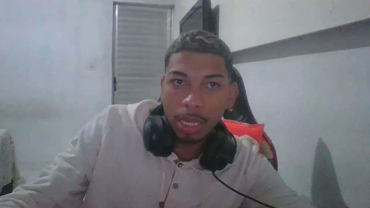 Offline LORATCHOZERA on Cam4