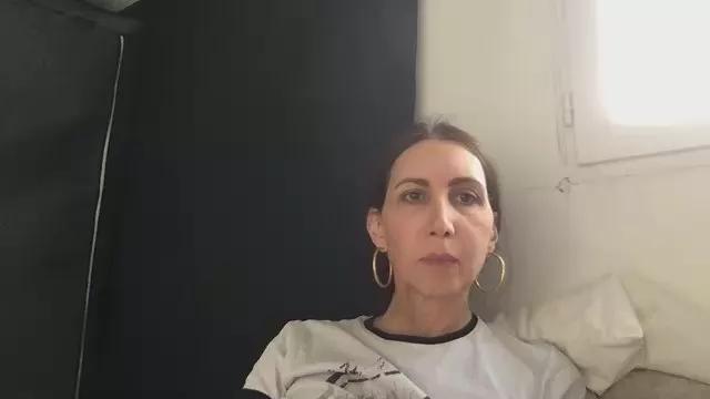 LouiseAngel on Cam4 