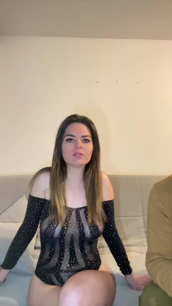 Lovecha_ on Cam4 