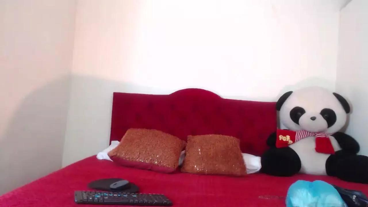 luluu_08 on Cam4 