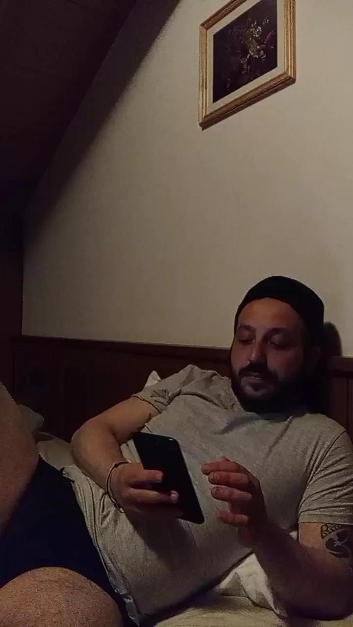 Luscio86 on Cam4 