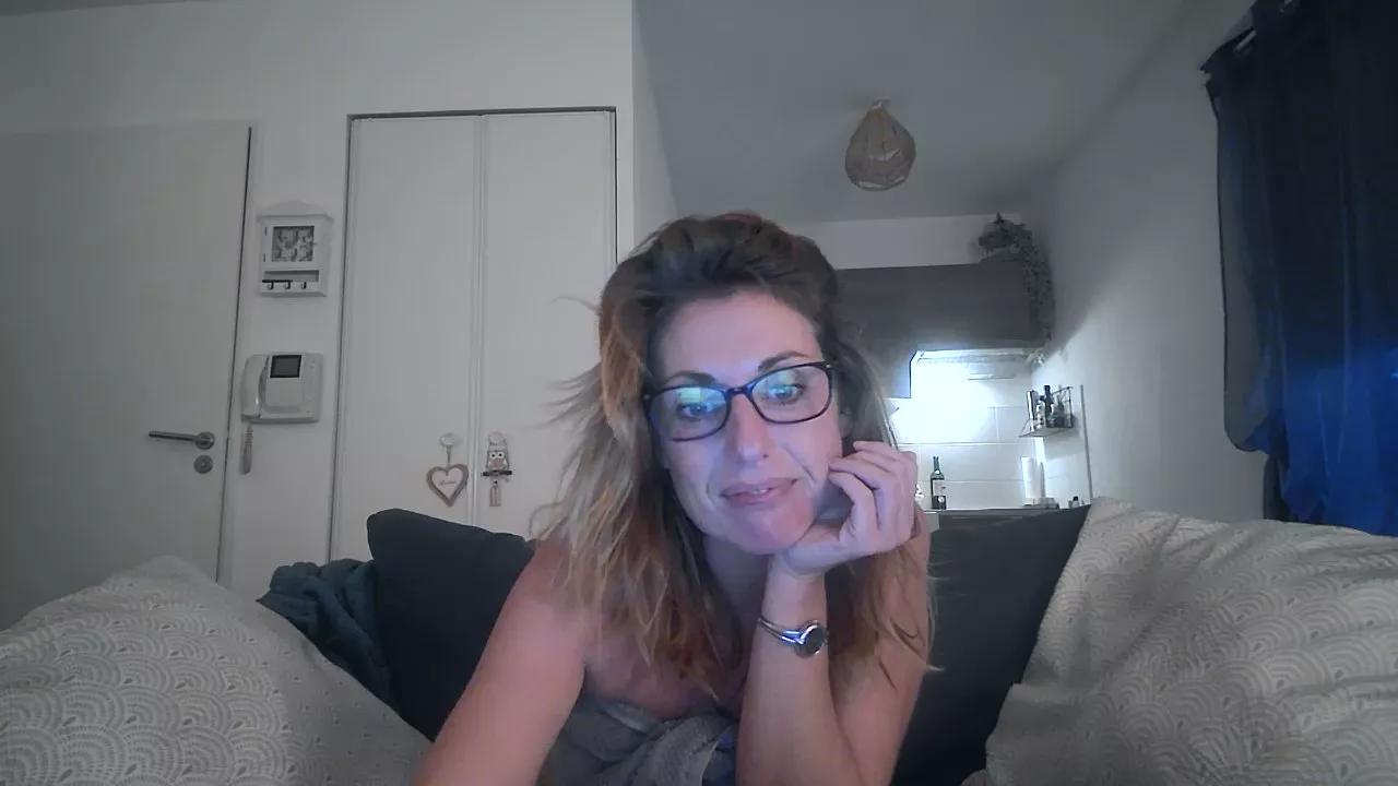 lynexxx on Cam4 