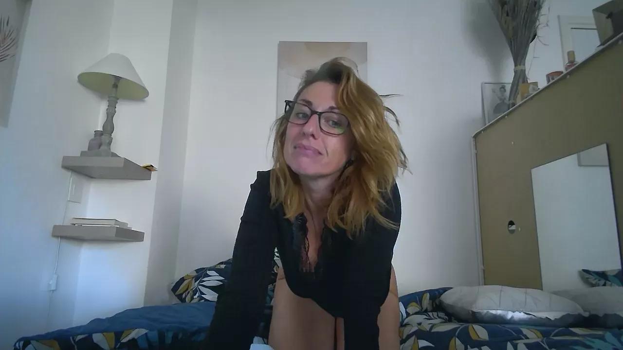 lynexxx on Cam4 