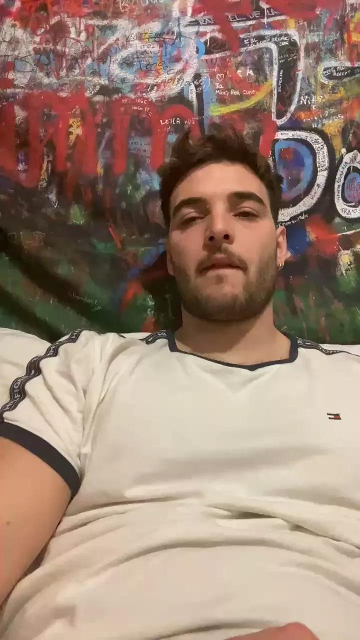 Machetero9 on Cam4 