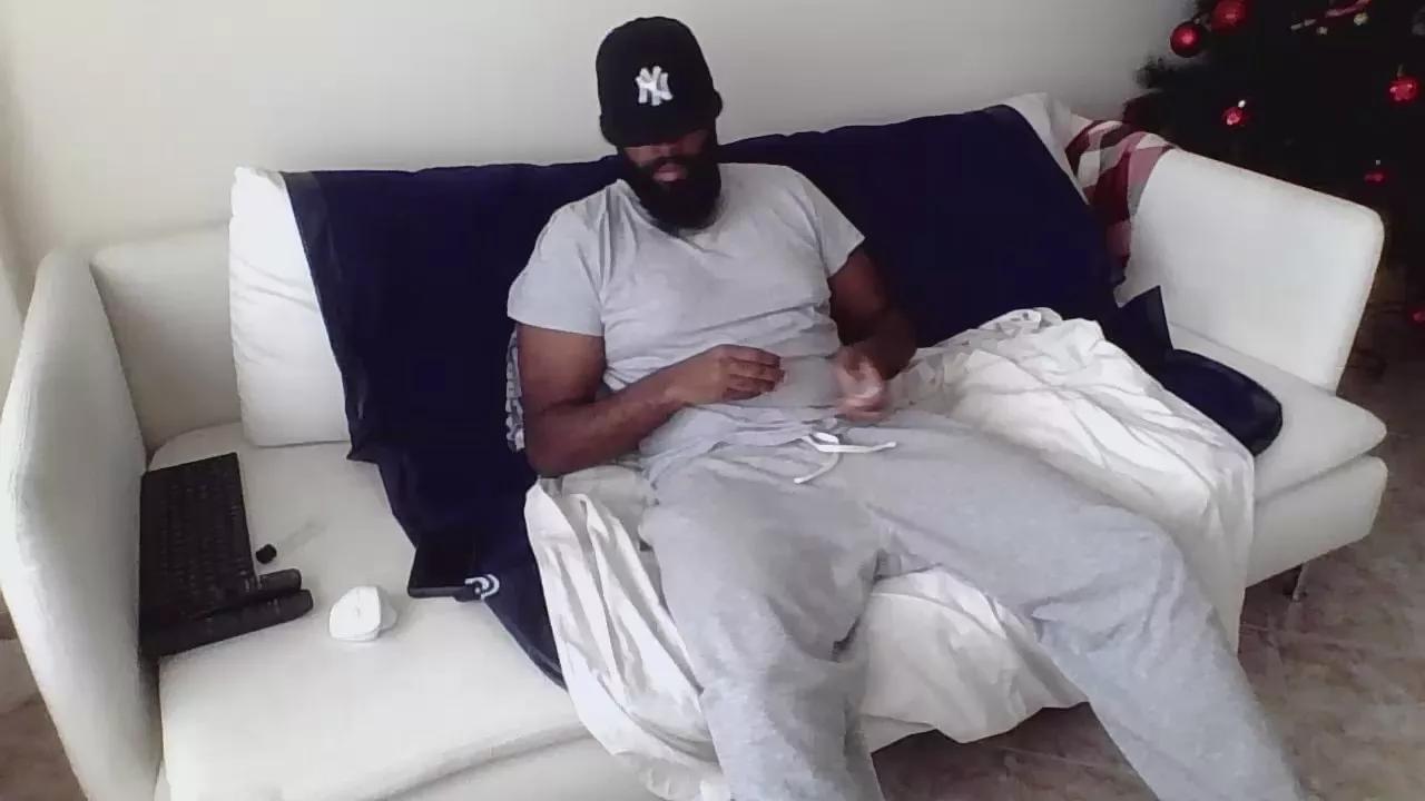 madblack on Cam4 