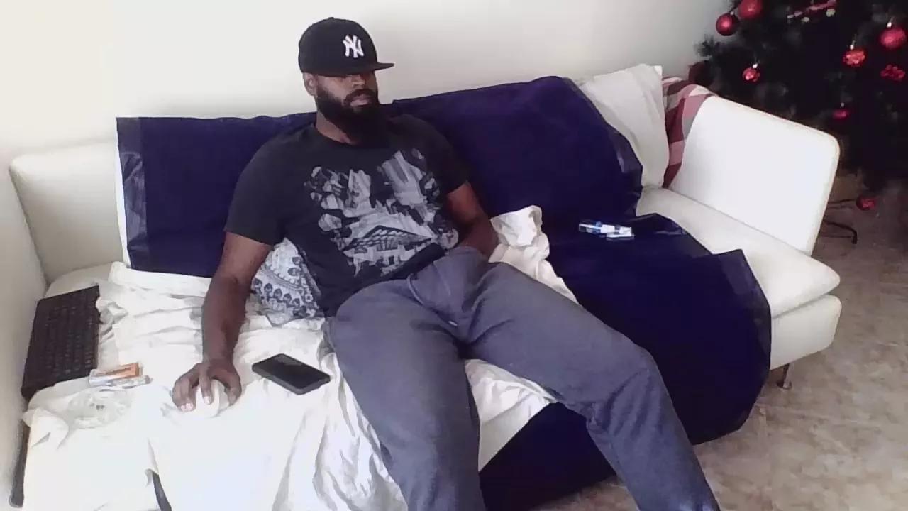 madblack on Cam4 