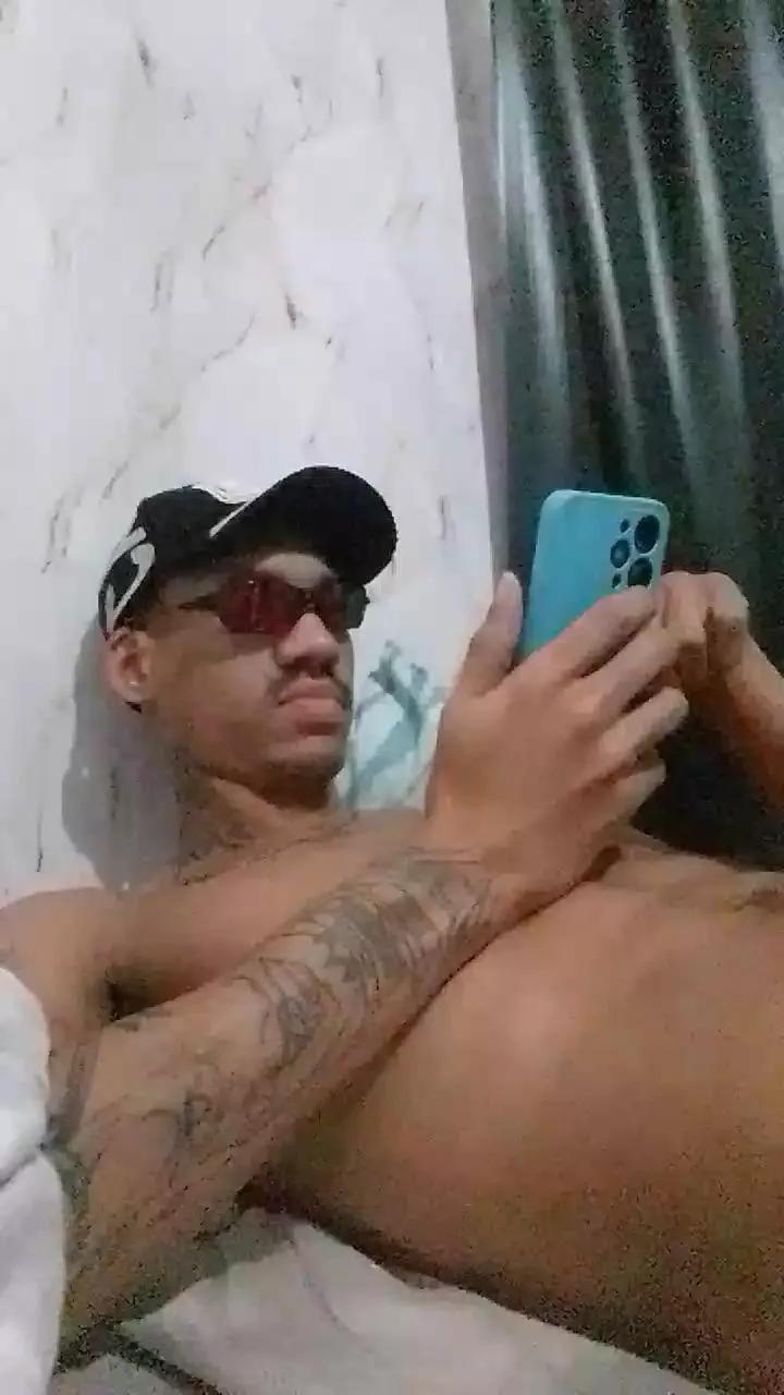 MALOKATATUAD98 on Cam4 