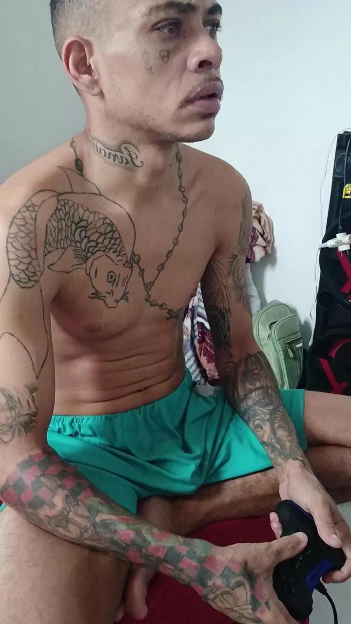 Malvadao23ctmm on Cam4 