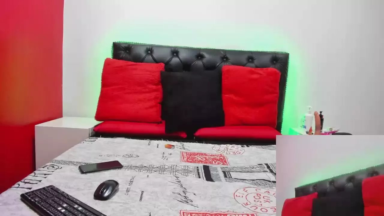 Offline Mariham_Murat on Cam4