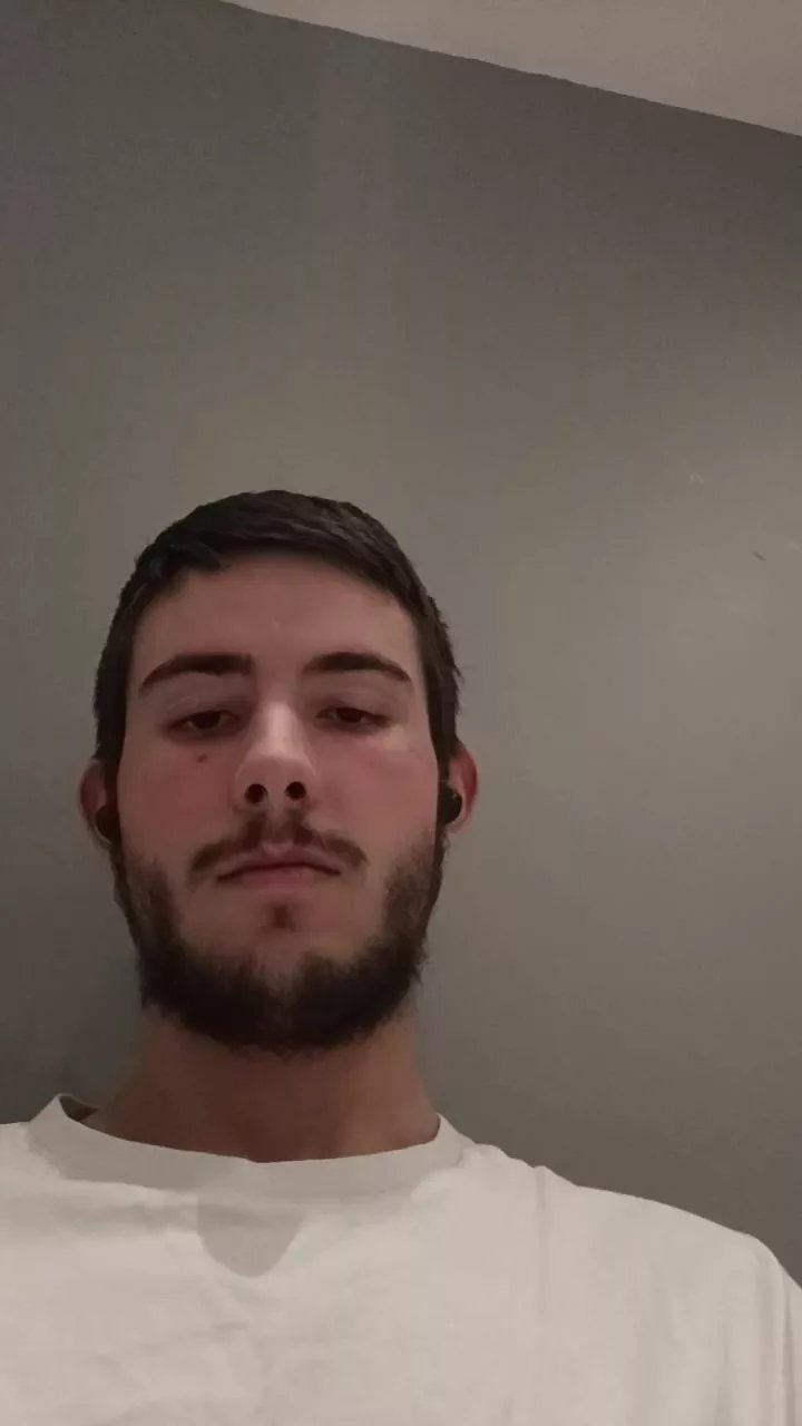 Offline matheopcs3 on Cam4