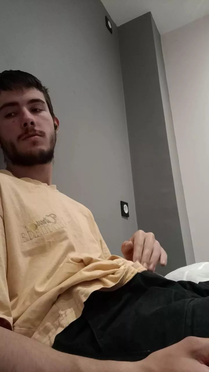 Offline matheopcs3 on Cam4