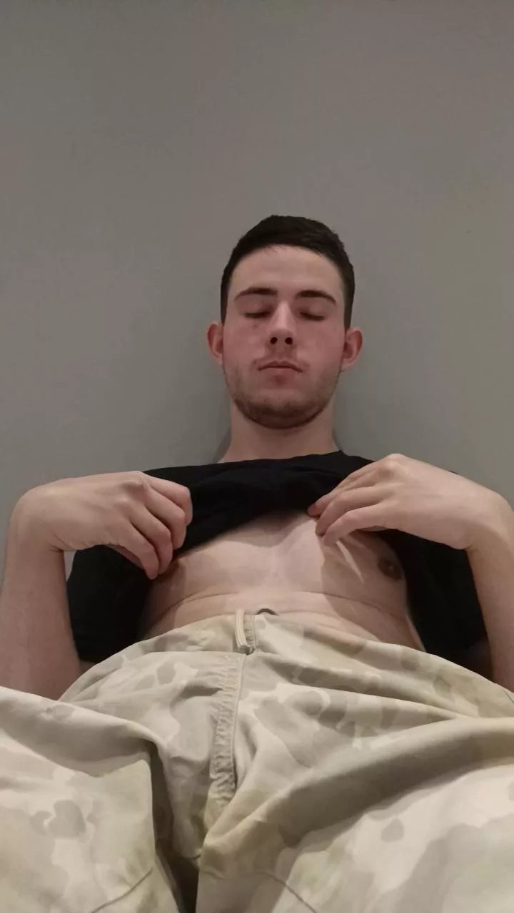 Offline matheopcs3 on Cam4