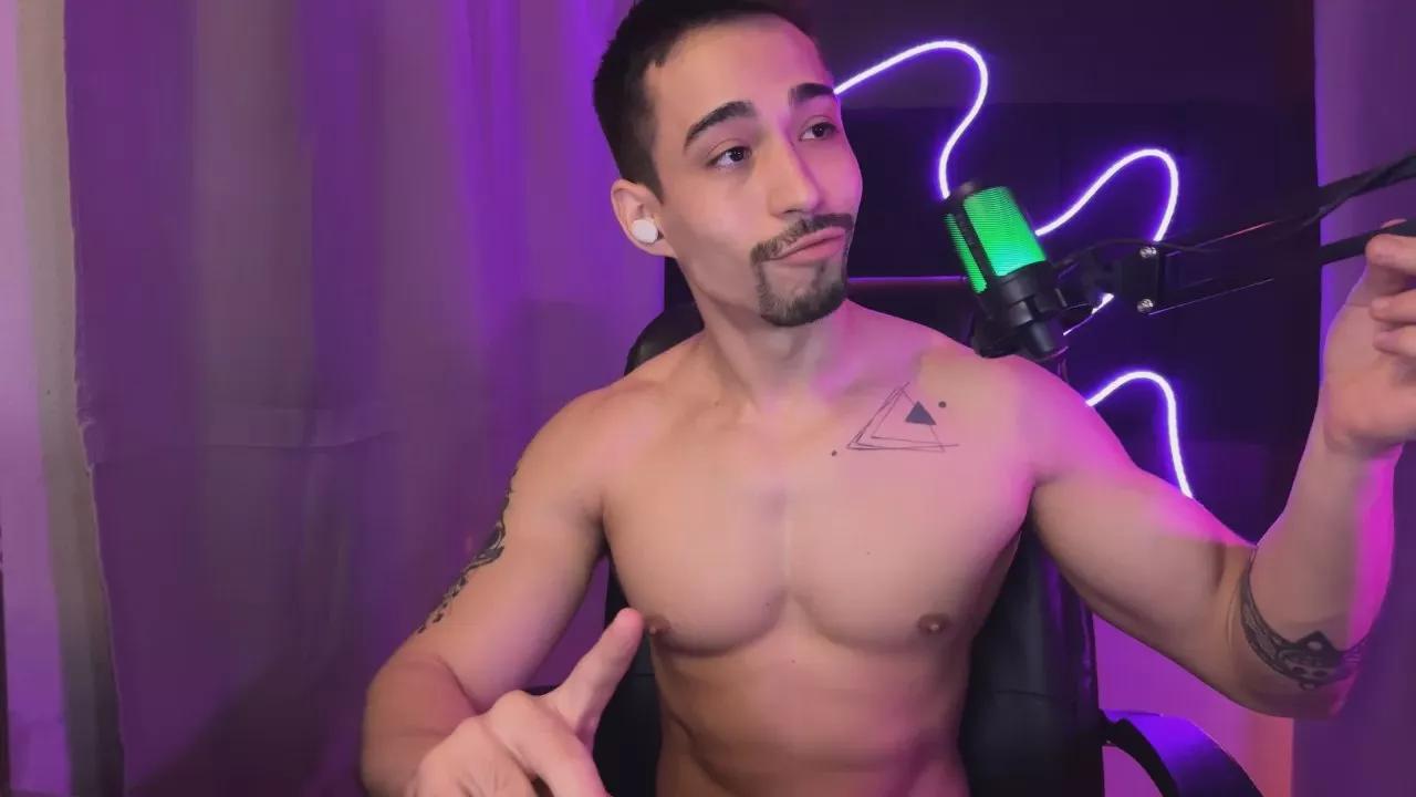 mettew22c on Cam4 