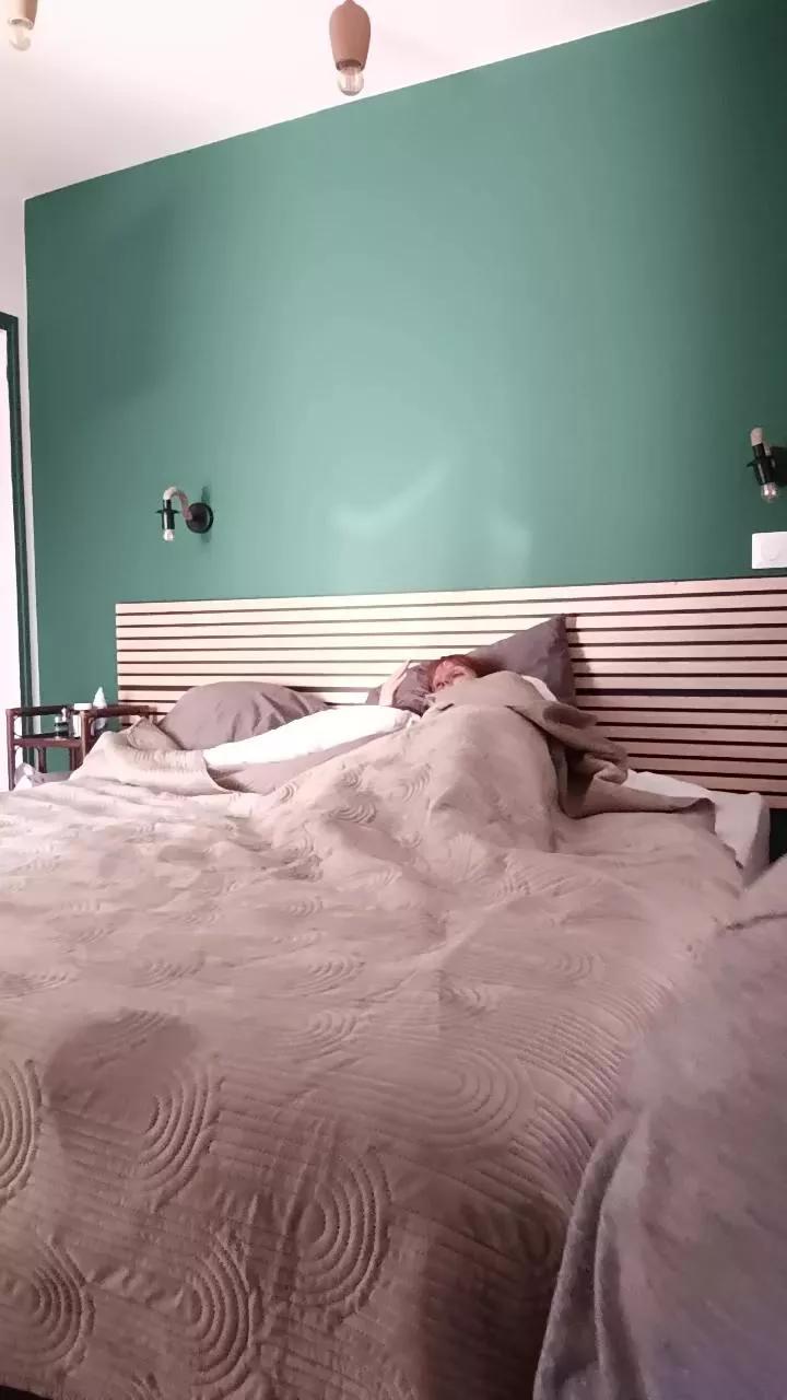 mia_lovely_baby on Cam4 