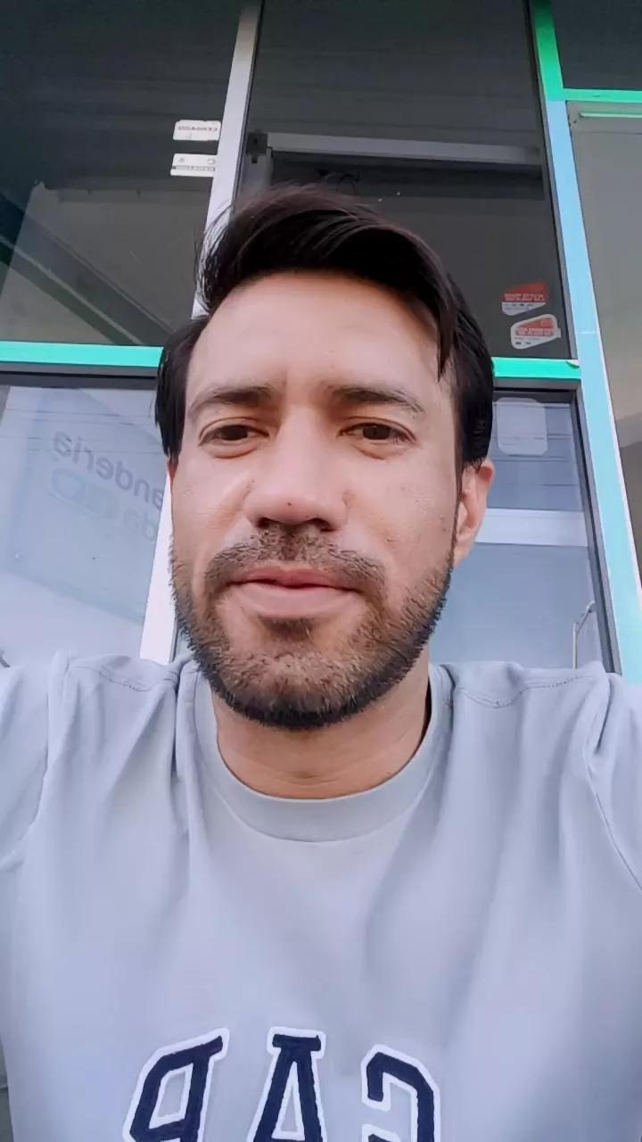 Migueladastl05 on Cam4 