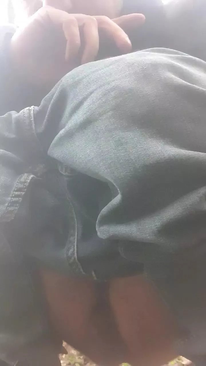 Offline mika102402 on Cam4