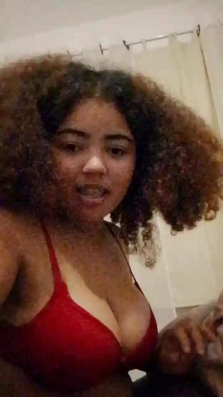 mileide1 on Cam4 