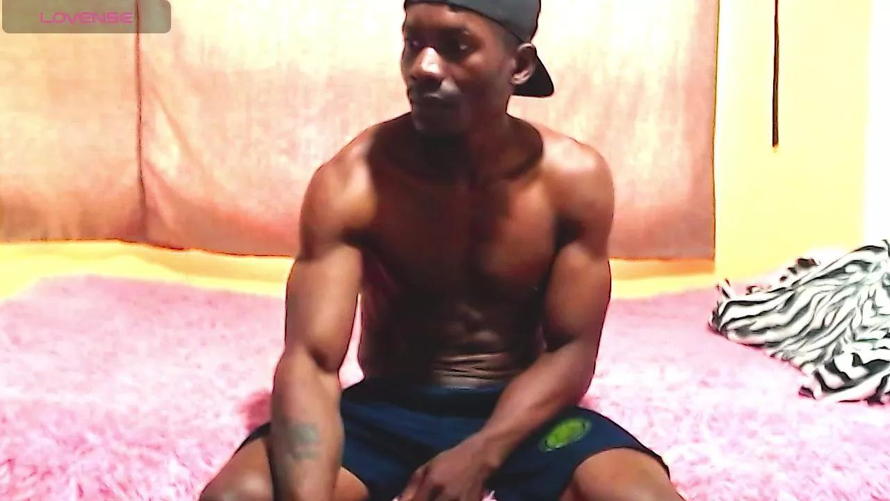 Miltonnjakee on Cam4 