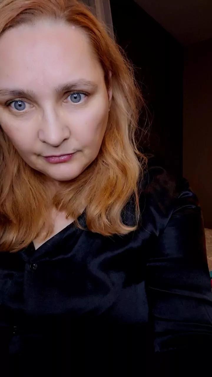 mollig42 on Cam4 