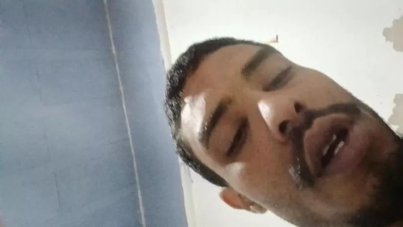 Offline Morenodot9 on Cam4