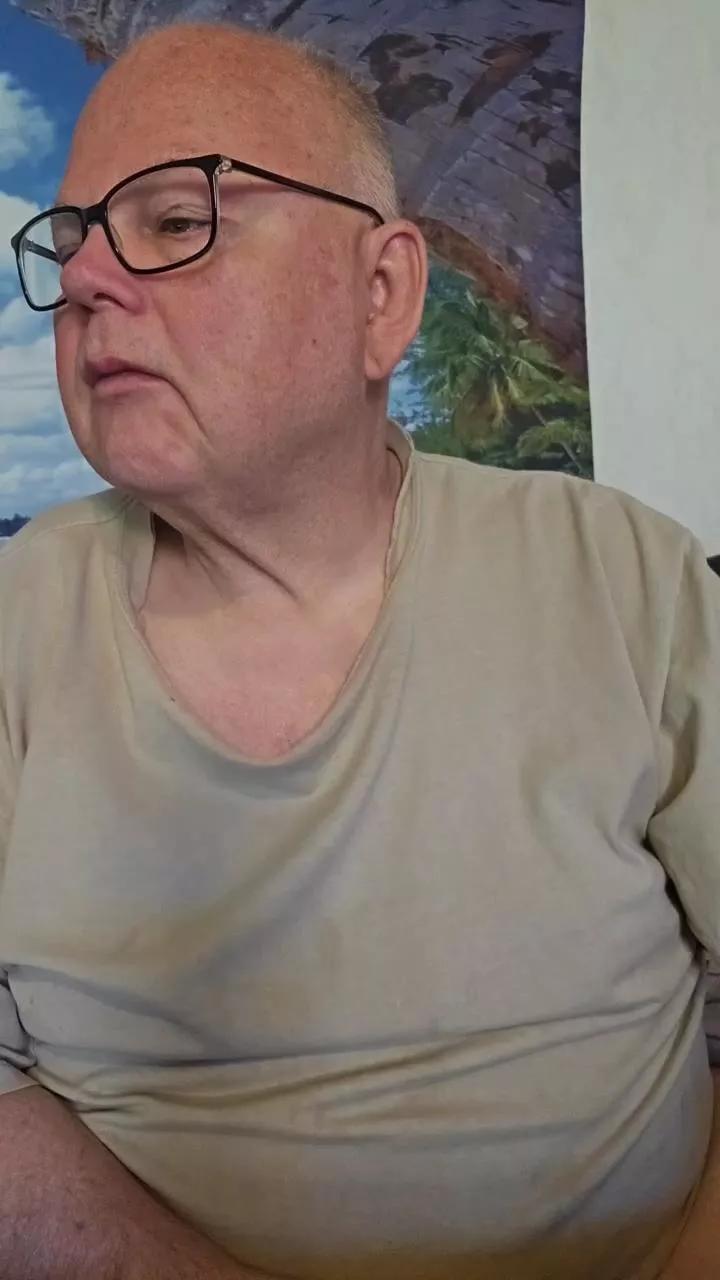 mullig57 on Cam4 