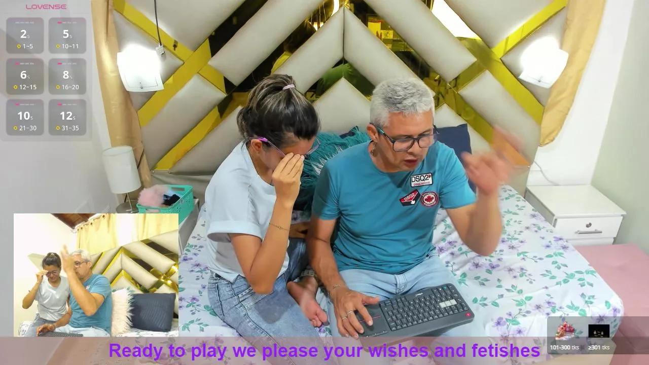 naomi_and_brack on Cam4 