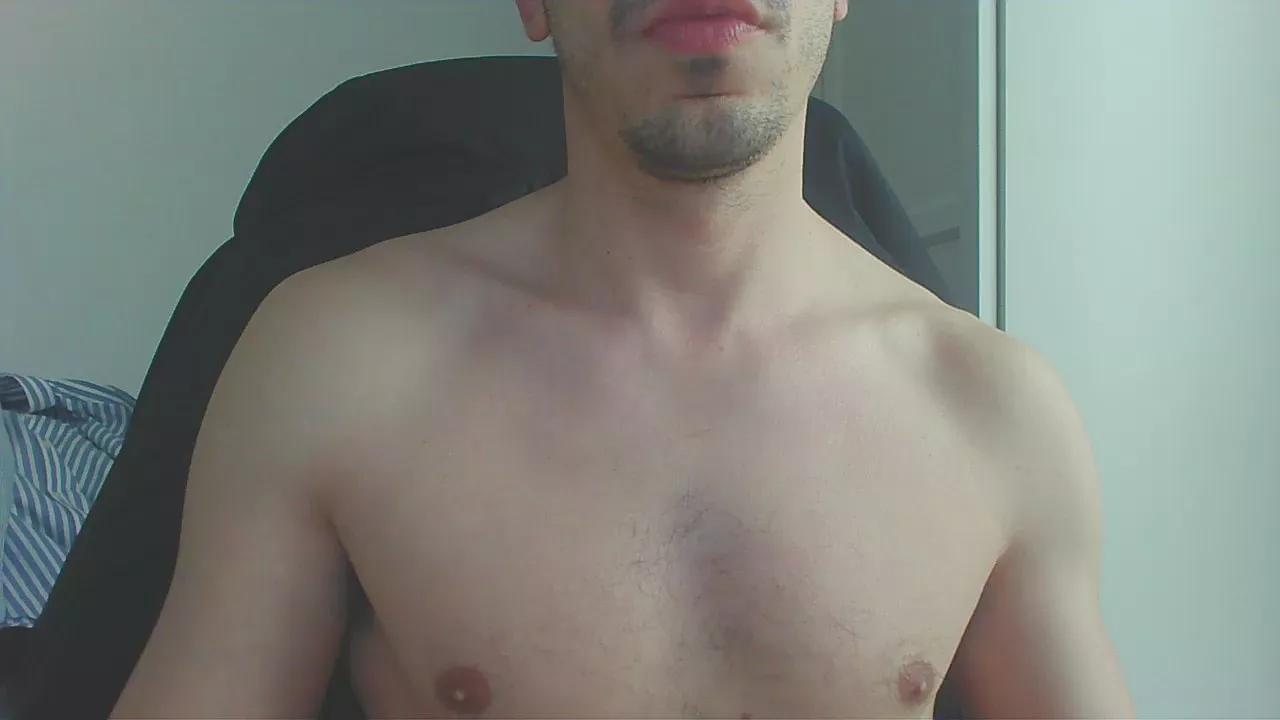 nenito224445 on Cam4 
