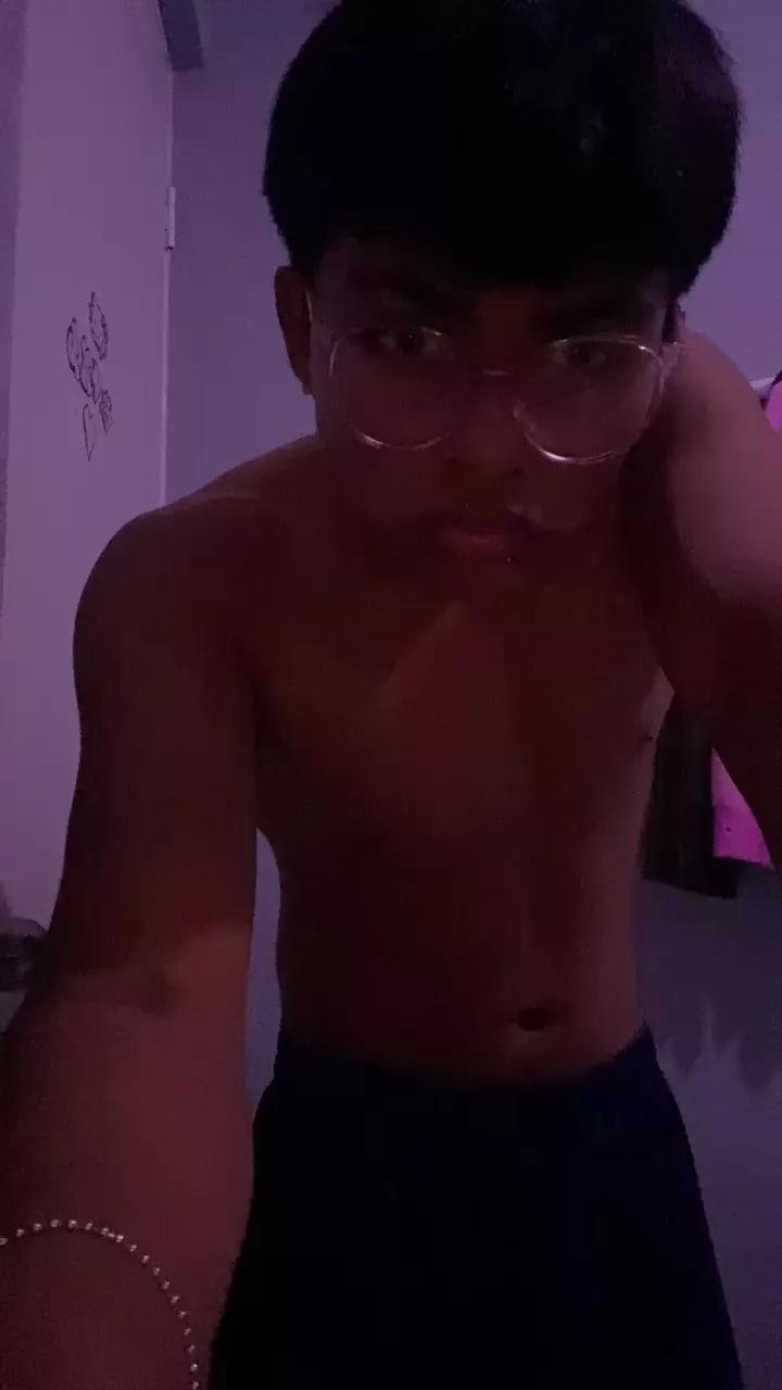 Nevisg on Cam4 