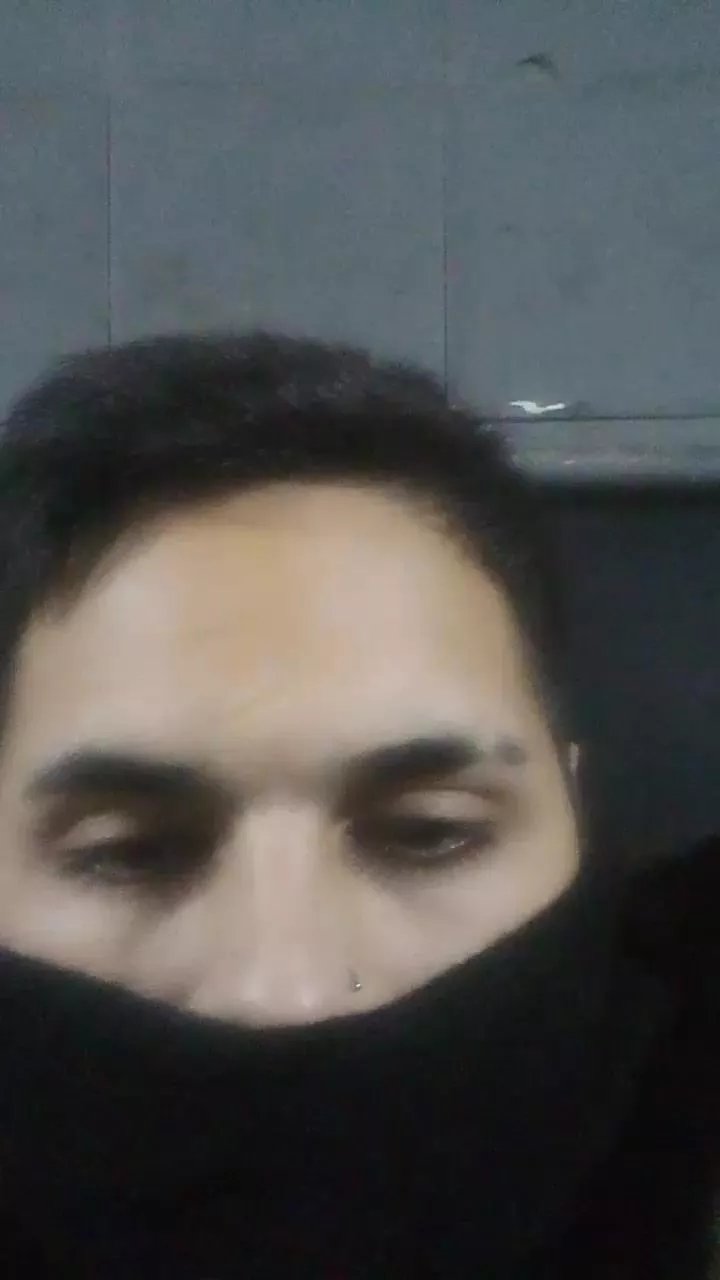 Offline nico202490gcom2 on Cam4