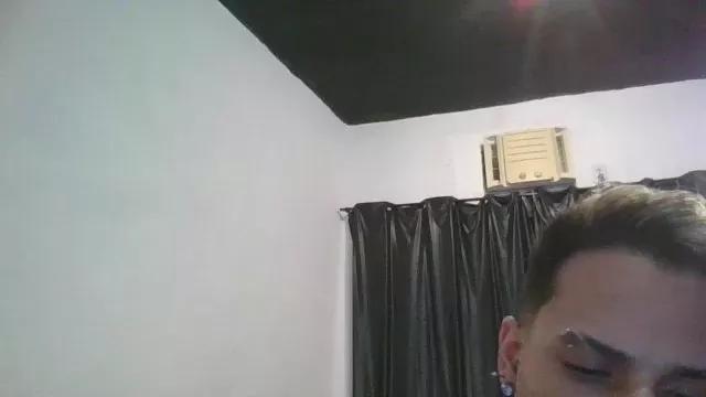 Novinhodot20_ on Cam4 