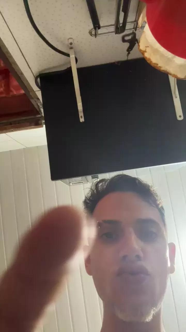 Novinhodot20_ on Cam4 