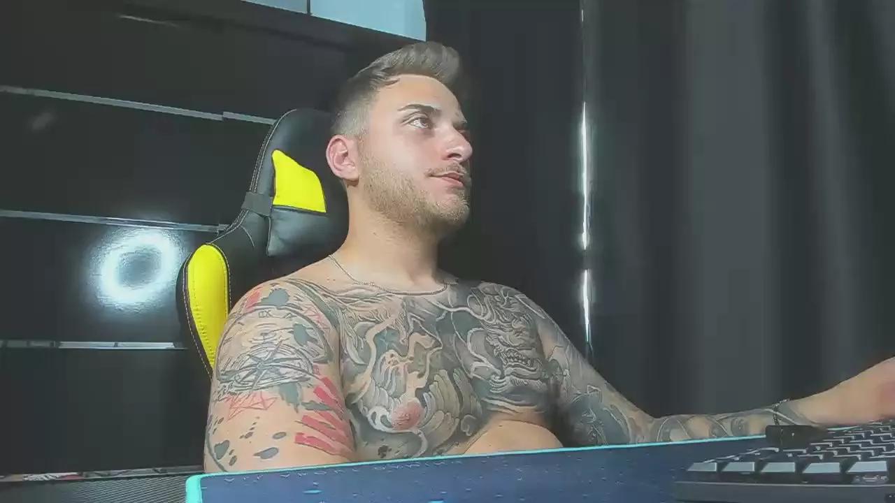 ntattoo on Cam4 