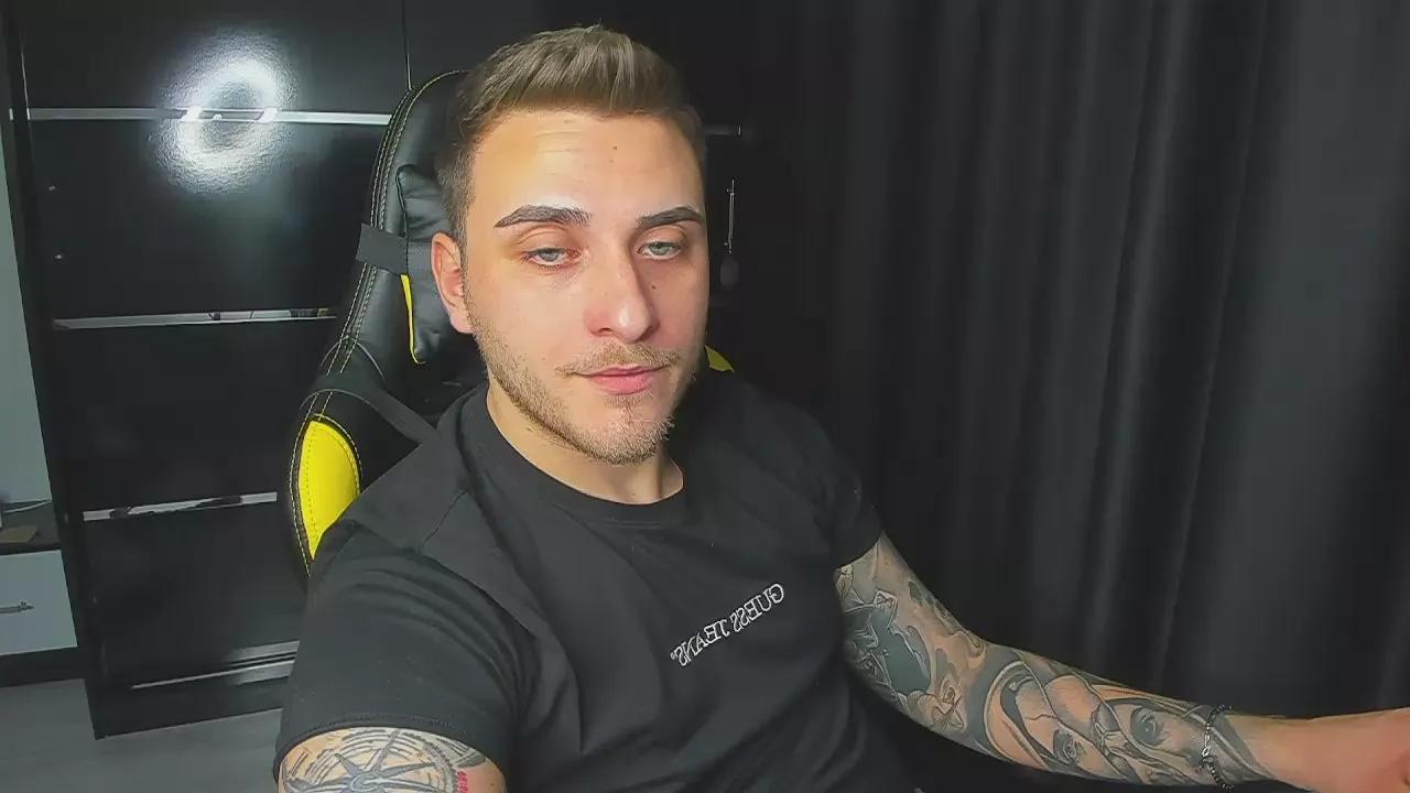 ntattoo on Cam4 