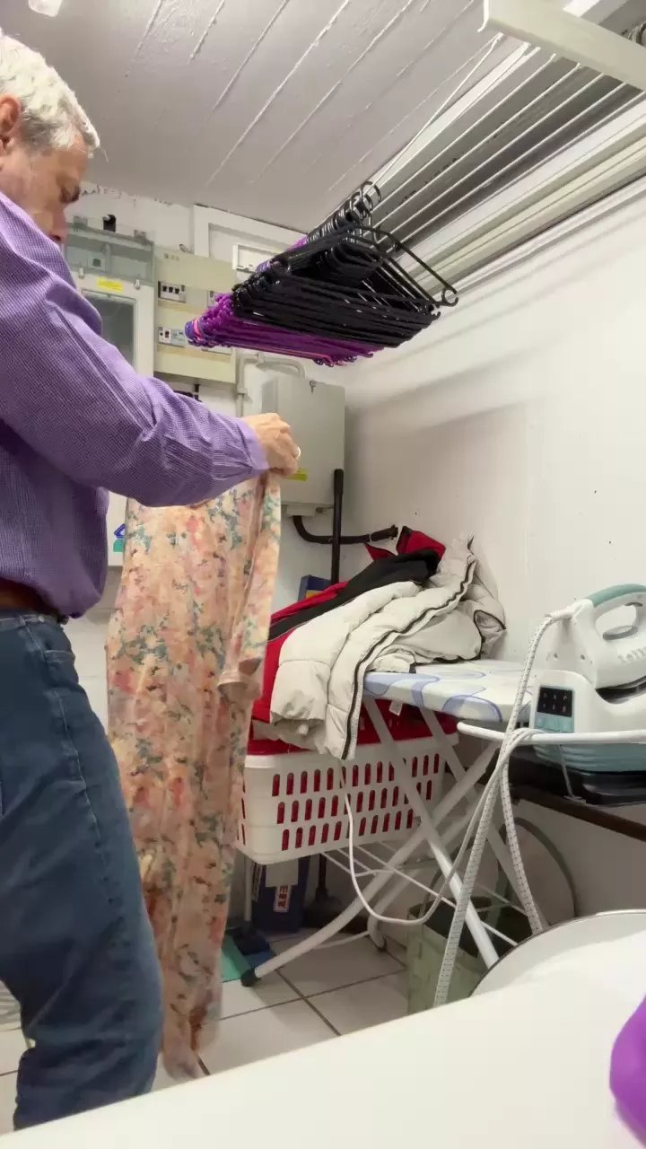 Offline NudeFun77 on Cam4