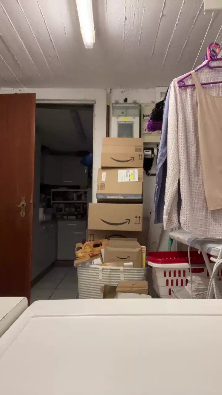 Offline NudeFun77 on Cam4