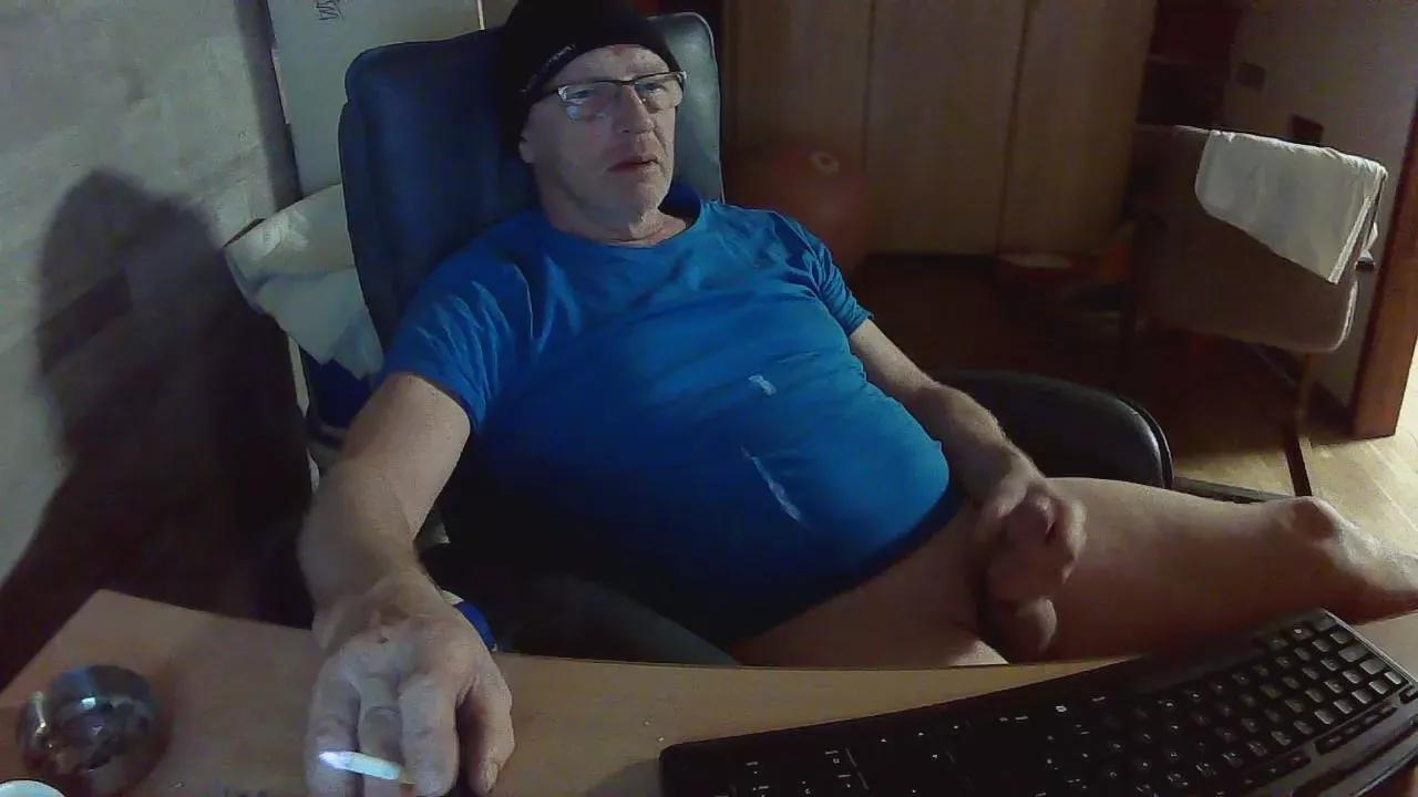 nylonbig on Cam4 