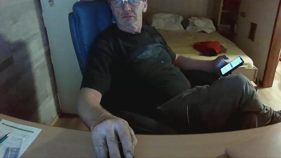 nylonbig on Cam4 
