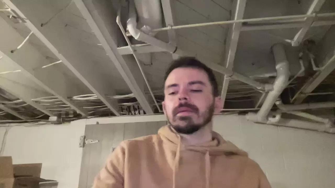 Ofthatguy on Cam4 
