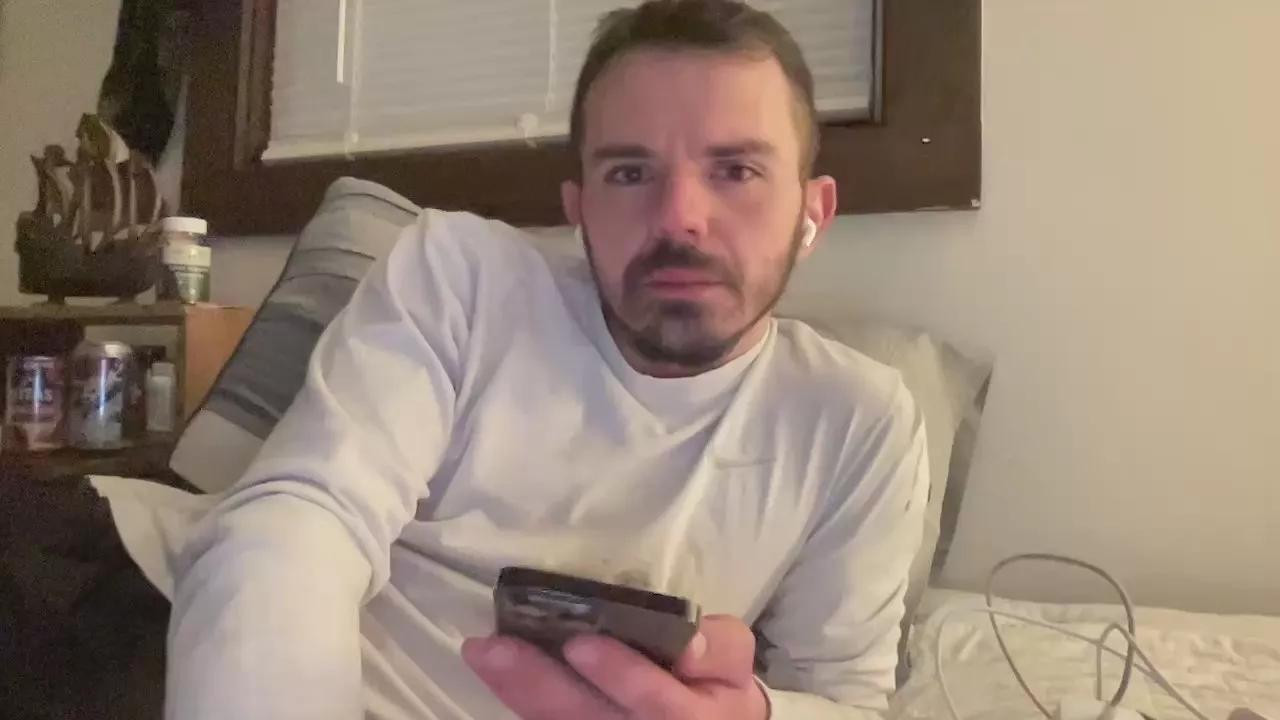 Ofthatguy on Cam4 