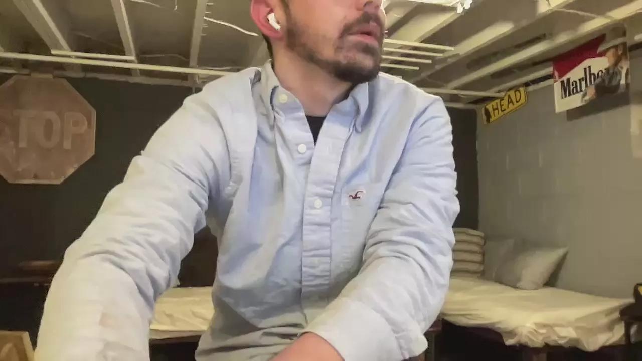 Ofthatguy on Cam4 