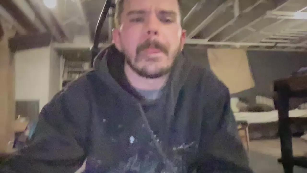 Ofthatguy on Cam4 
