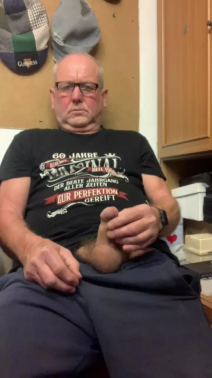 oldgayman36 on Cam4 