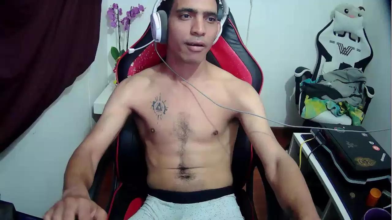 Othman_Alexx on Cam4 