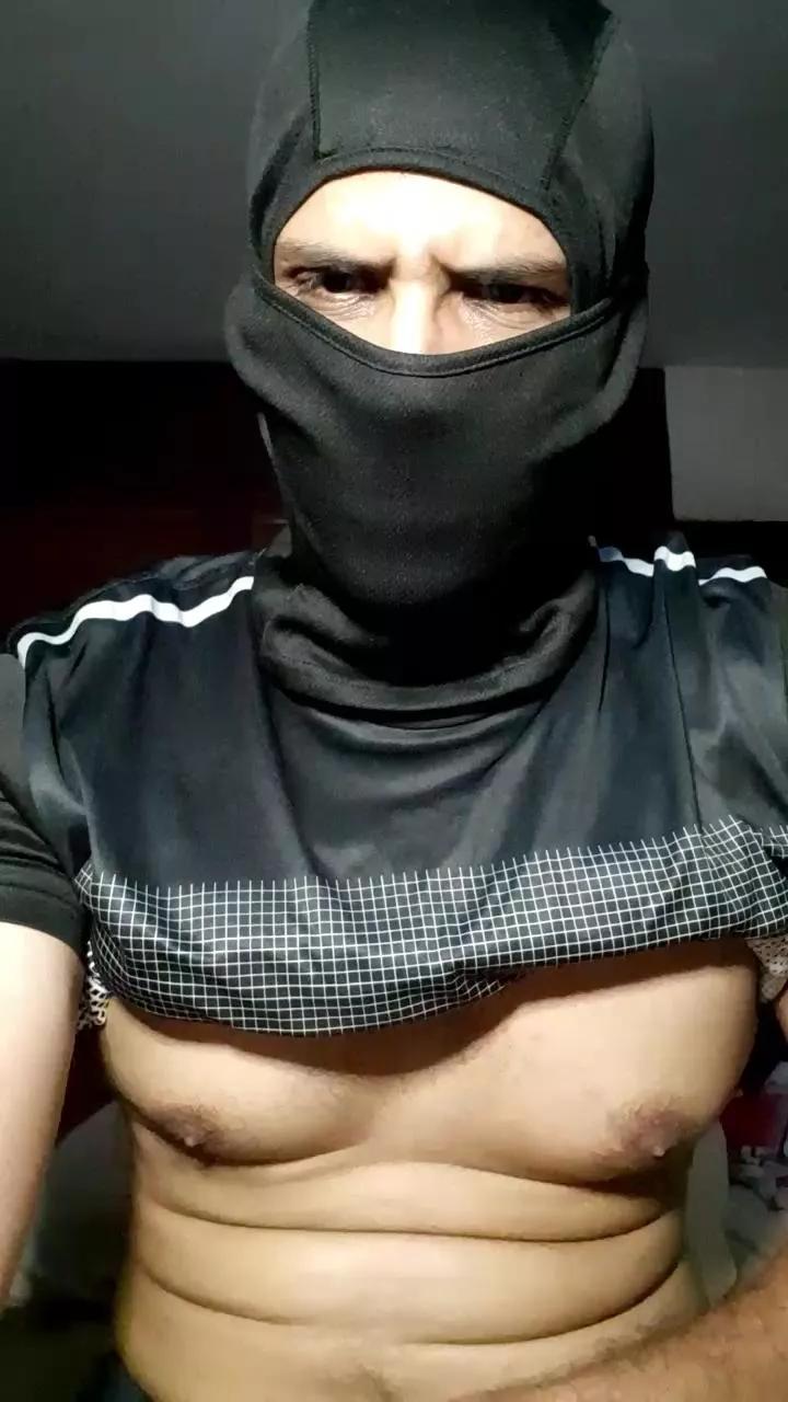 PapiFeetMx on Cam4 