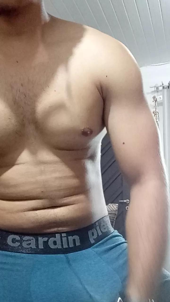 Paul_m23 on Cam4 